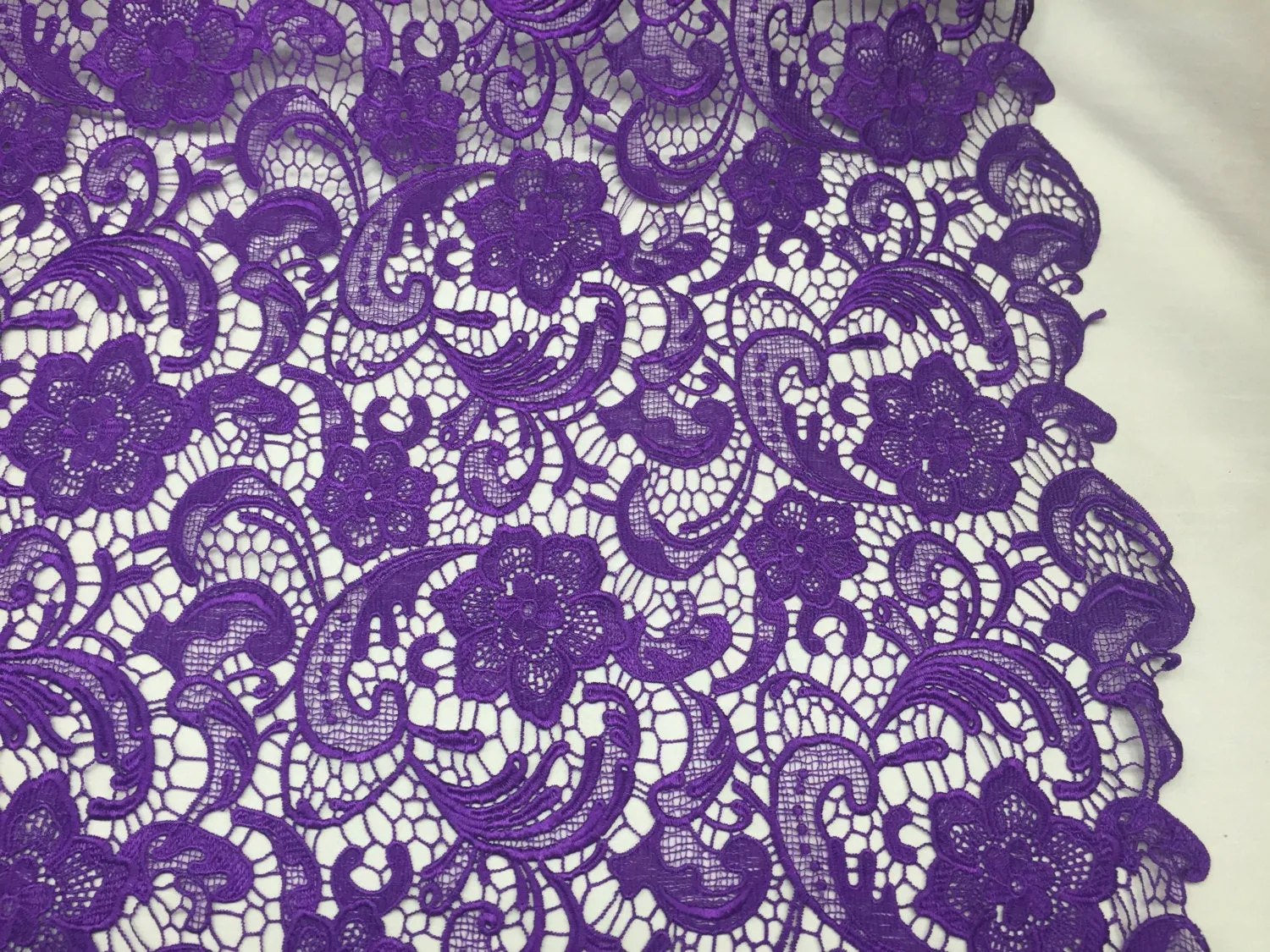 Fascinating purple light weight guipure design-prom-nightgown-decorations-sold by the yard